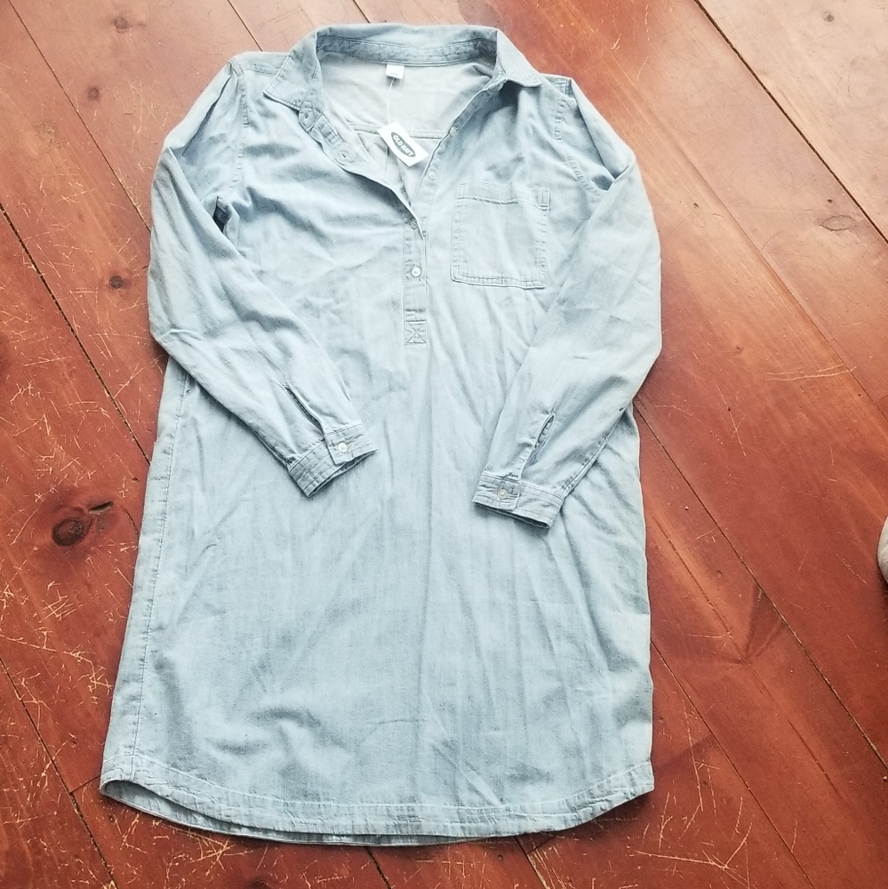 MARKDOWN: Old Navy chambray denim dress